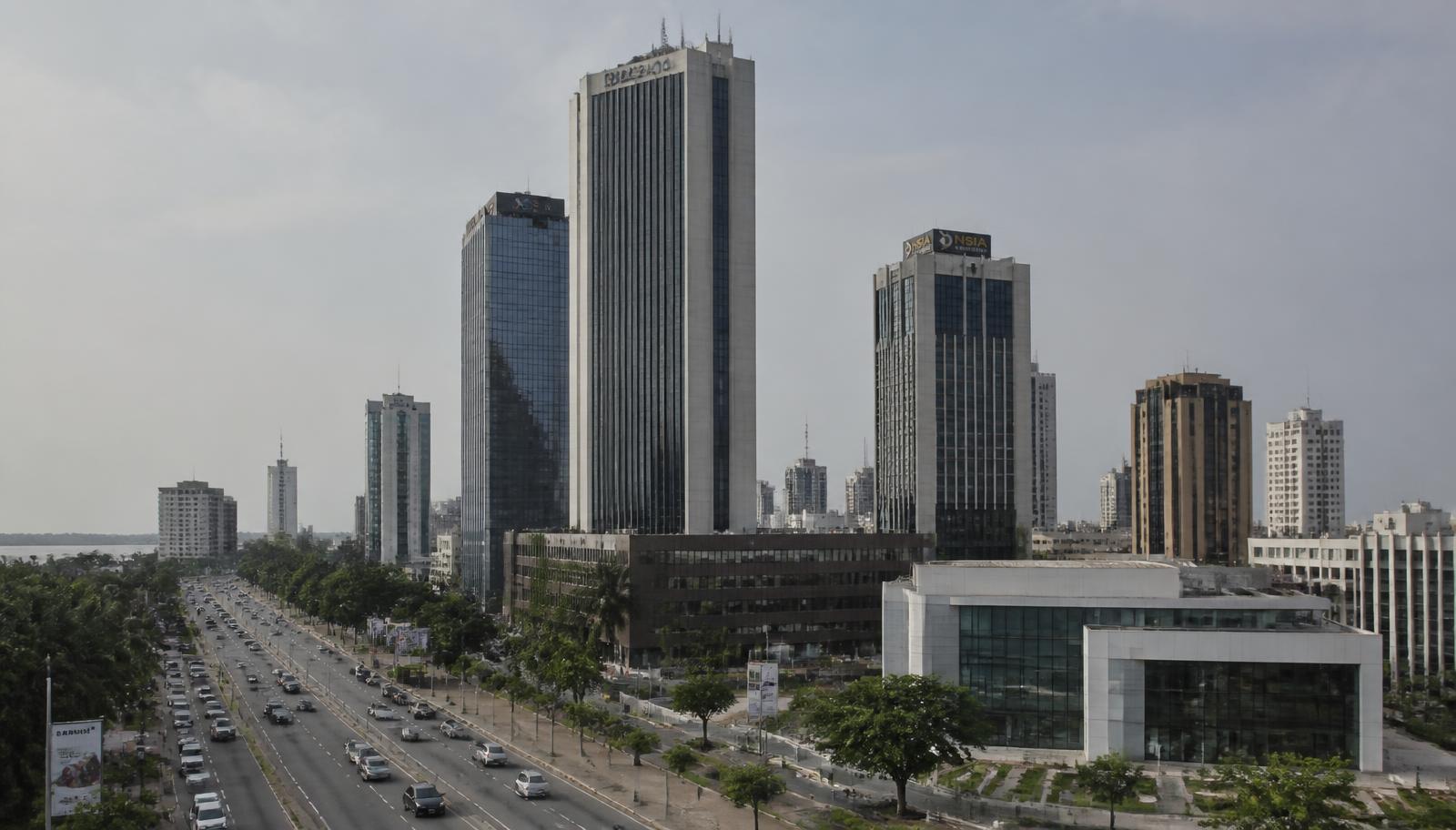 Quartier d'affaires du Plateau à Abidjan en fin de journée